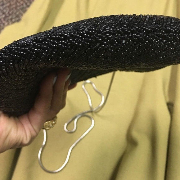 Vintage Purse Black beaded gold clasp snake chain - Picture 6 of 6